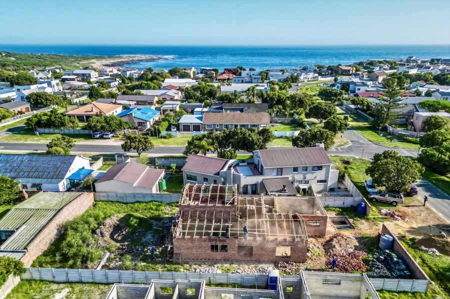 3 Bedroom Property for Sale in Sandbaai Western Cape